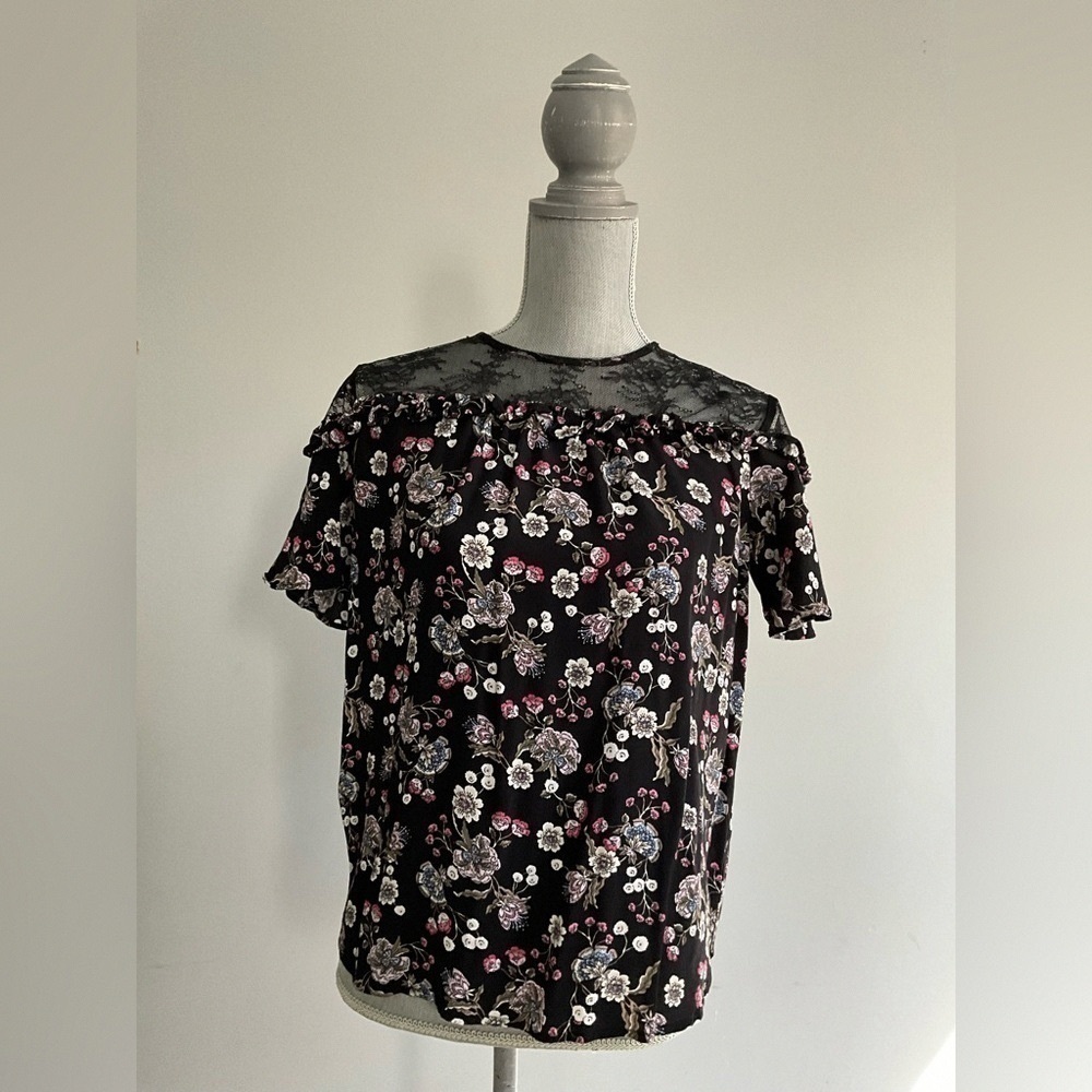 Chic Black Floral Lace Women's Blouse